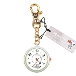 スヌーピーのキーチェーンウォッチが便利・かわいい・上品・高見えと魅力てんこもり。外出用の時計って腕時計だけじゃない。