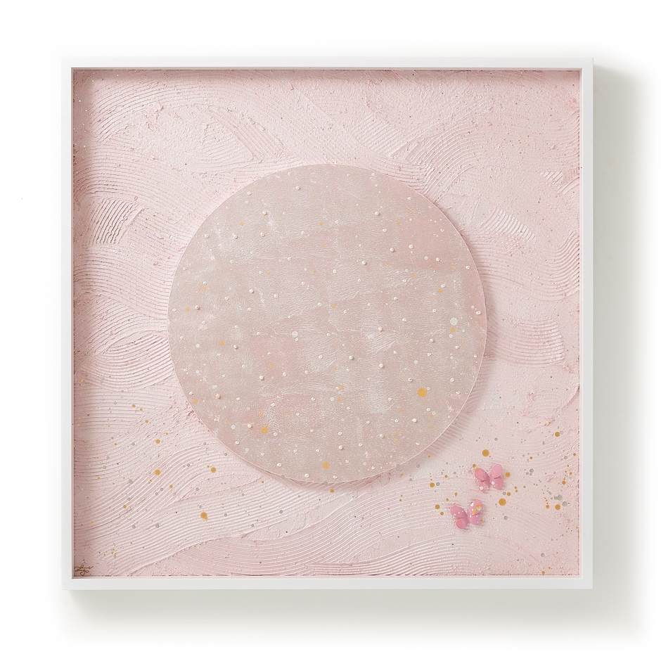 神戸の廃棄パールを使用した作品 「FULL MOON LOVE」H100cm W100cm 越前和紙、墨、金銀泥、真珠