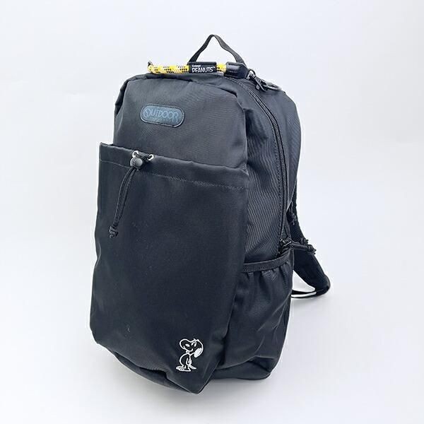 ロープハンドルが斬新でオシャレ！スヌーピー×OUTDOORのコラボバッグ