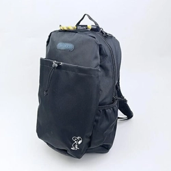 ロープハンドルが斬新でオシャレ！スヌーピー×OUTDOORのコラボバッグ