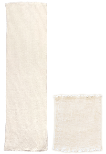 左：あなたになじむ ふゆのはらまき 右：当社の一般的な長さのはらまき