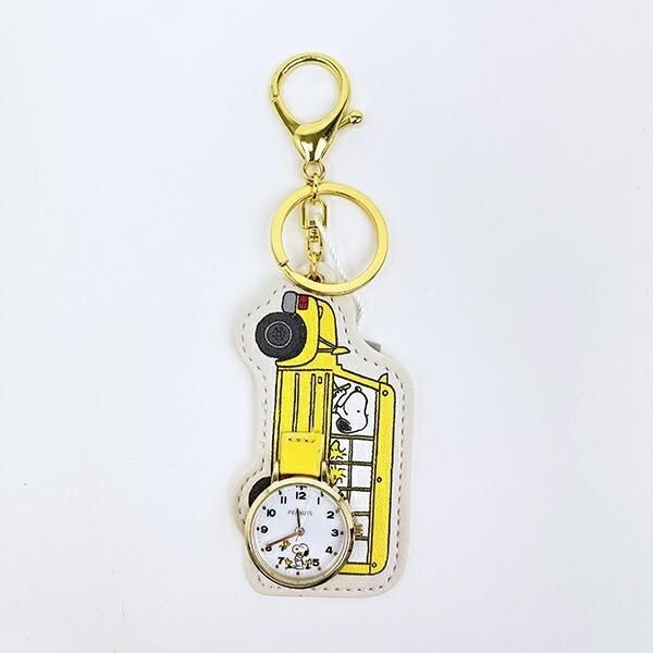 スヌーピーのダイカットウォッチ