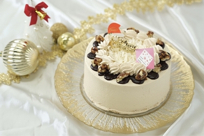 クリスマスホワイトキャラメルケーキ