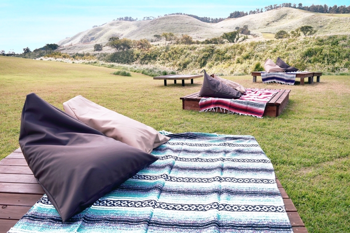 クッションベンチ「TableLand」