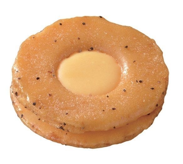 チーズおかきスモークチーズ風味生地(1)