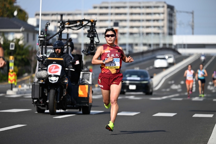 3区　石松愛朱加選手（人間学部3年）