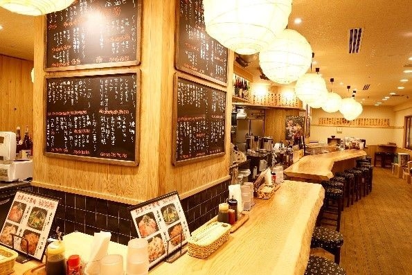 「大衆酒処 うみさち」店内