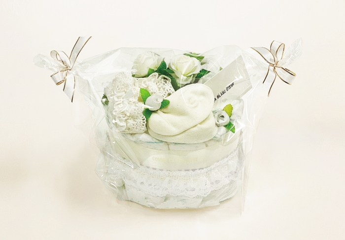 オムツケーキ 4,950円(税込)