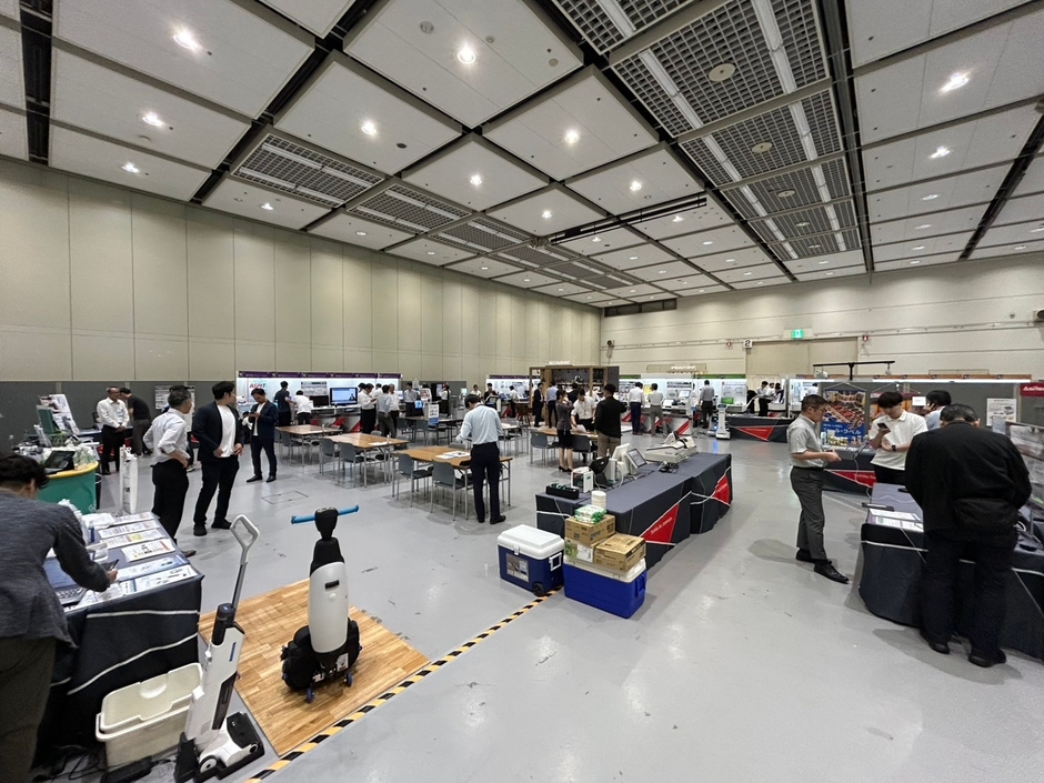 展示会の様子(2)