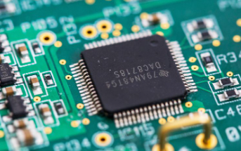 図. 半導体の製品画像