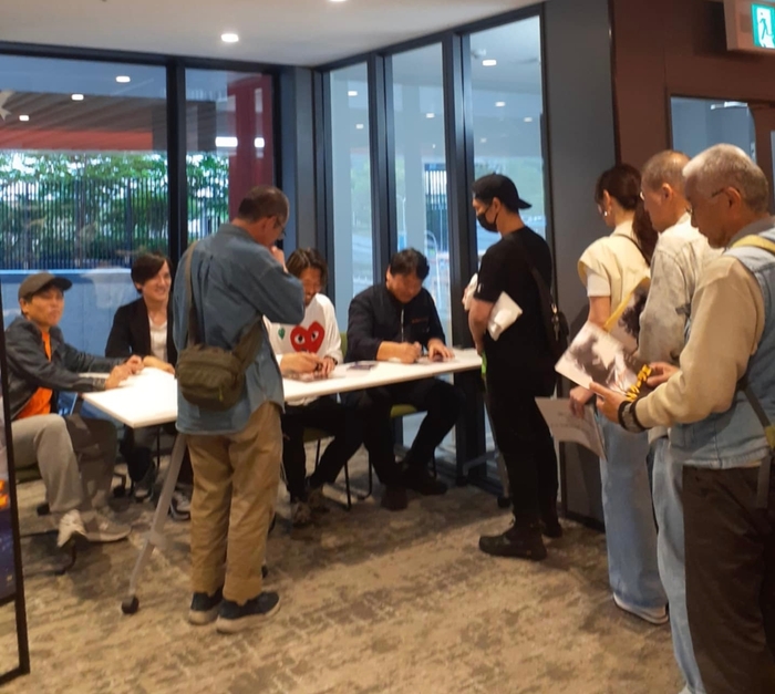 扇町キネマでのサイン会も大盛況