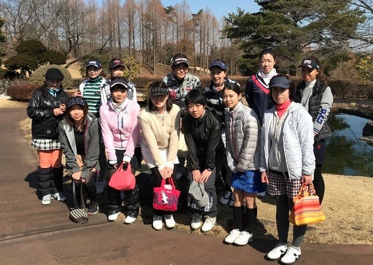 ラウンド女子会