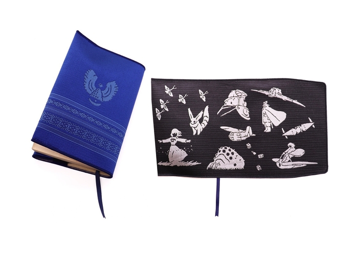 博多織ブックカバー 各¥4,400(税込)