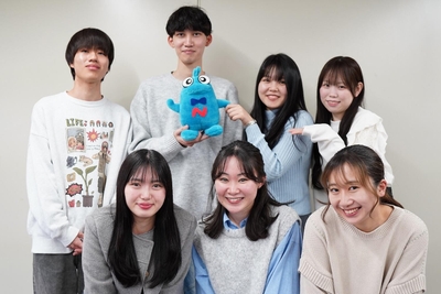動画制作プロジェクトに参加した学生たち(参加時はそれぞれ、4年生、大学院1年生)