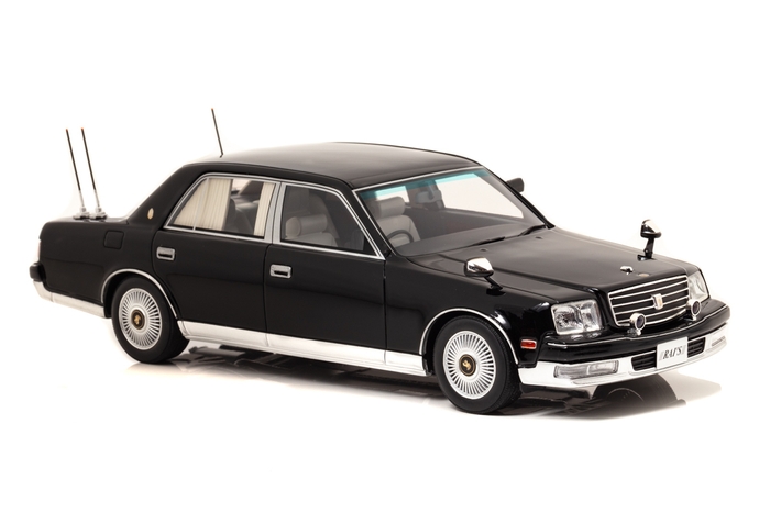 1/18 トヨタ センチュリー (GZG50) 2007 日本国内閣総理大臣専用車:右前