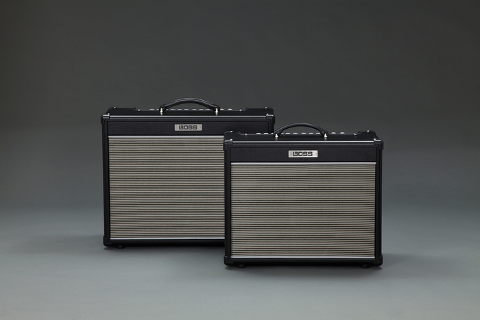 『Nextone Artist』(左)と『Nextone Stage』