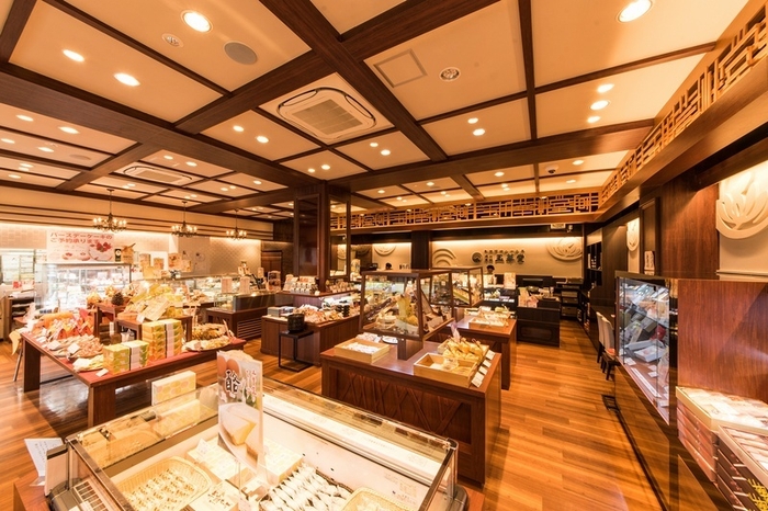 玉華堂本店 内観