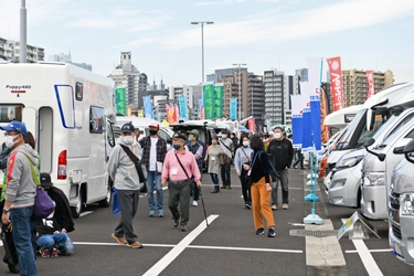 神奈川県下最大級の展示数を誇るキャンピングカーフェア、 春の祭典が川崎競馬場で4月22日・23日に開催！