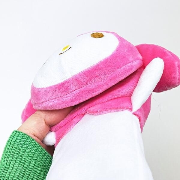 ギュッと抱きついてくるサンリオのちょこんぬいぐるみ