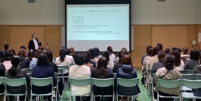 令和7年(2025年)に開催した保護者向け講演会の様子