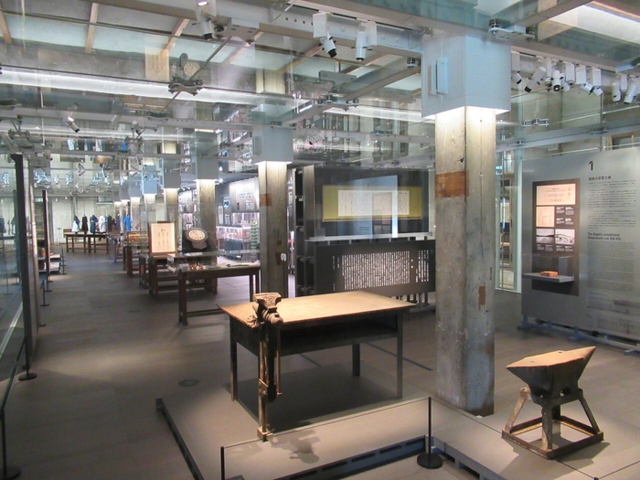 西置繭所1階 ギャラリー　※画像提供　富岡市