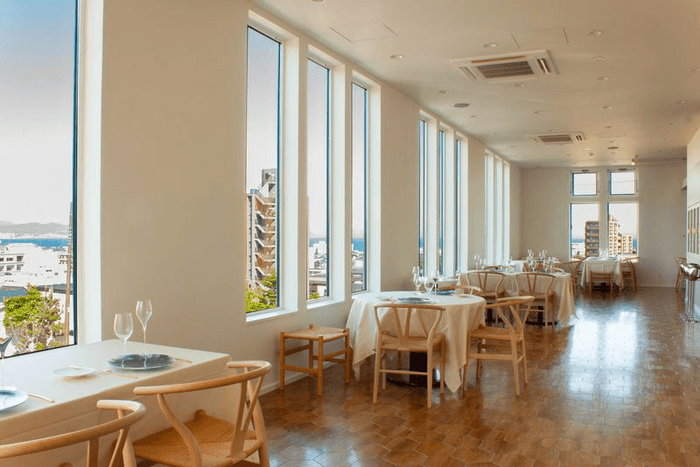 店舗内観(ダイニング)