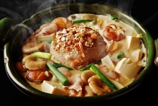 体ぽかぽか 豚玉ジンジャーアーモンドミルク鍋