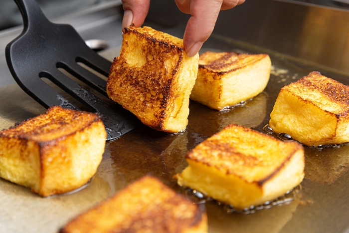 【京都八条口】 ライブキッチンで焼き上げるフレンチトースト