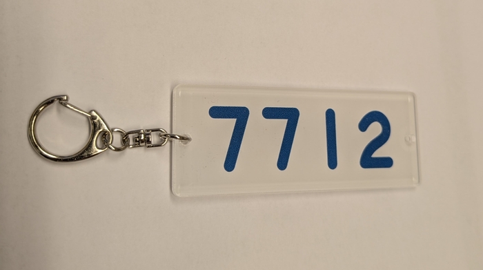 記念アクリル車番キーホルダー