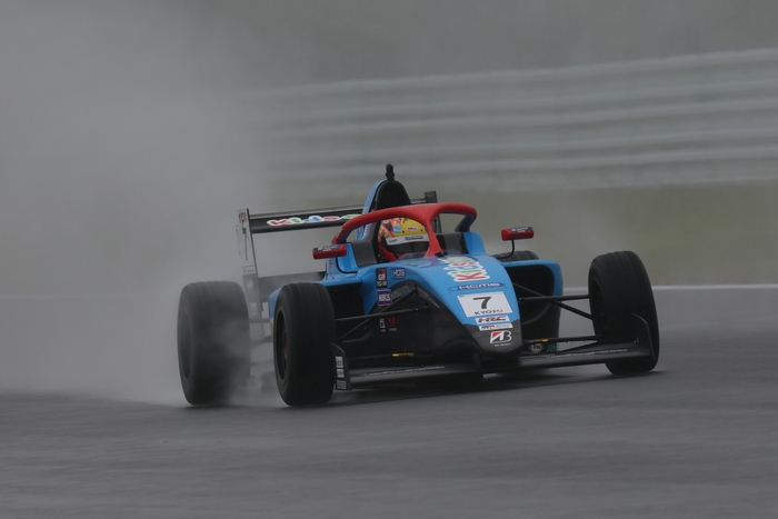 #7 翁長実希(Kids com KDDP KC-MG01)