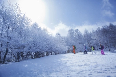 星野リゾート　リゾナーレ八ヶ岳（山梨県北杜市） コンシェルジュと共に、八ヶ岳の様々な絶景をめぐるアクティビティ 「八ヶ岳絶景コンシェルジュ」サービス登場 提供期間：2019年2月4日～28日の平日