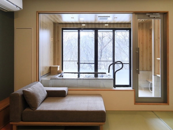 新客室・半露天風呂付き和室