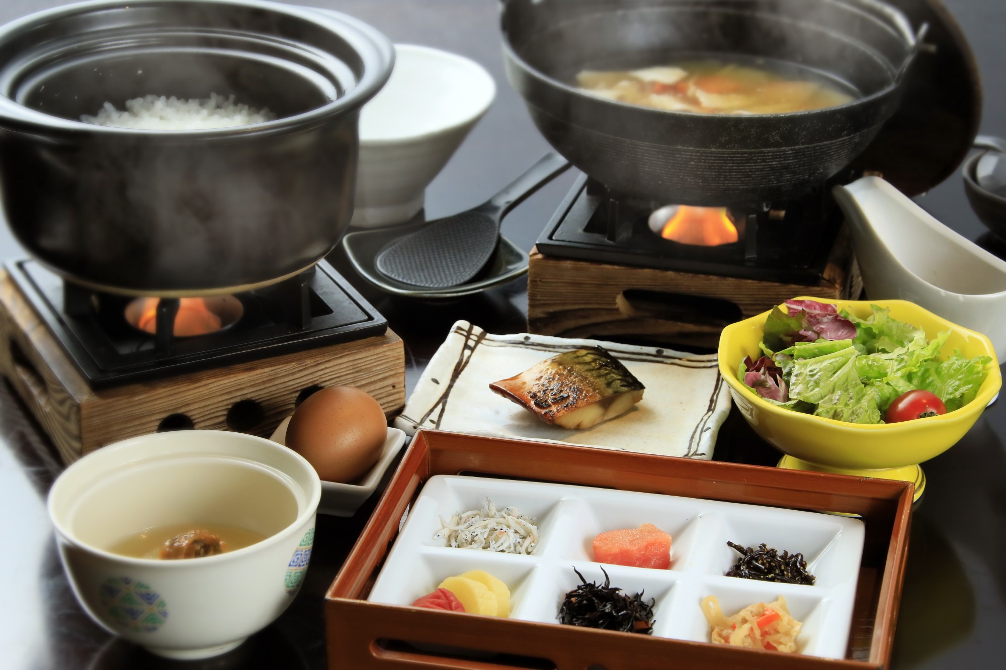 朝食