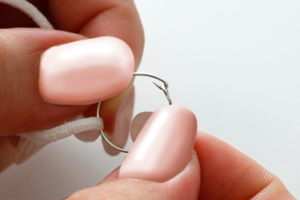 STEP3.針をリングの輪に戻します