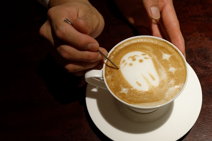 目でも楽しめるカプチーノをどうぞ（イメージ）