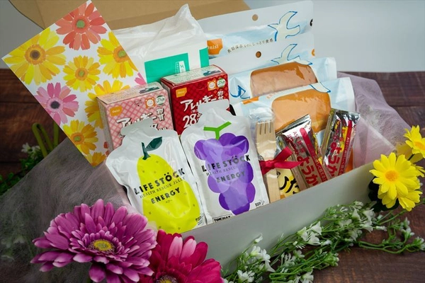 パン・ゼリー・ようかん・クッキーなどを同梱した 「こころ咲く BOUSAI BOX」を3月11日に発売　 ～「災害時×甘いもののエピソード」をもとに企画・開発～