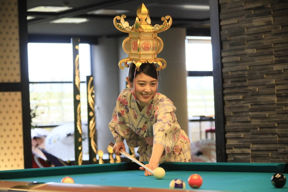 山鹿遊び「ビリヤード」