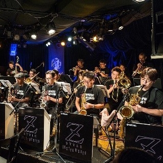 Z EXPRESS BIG BAND