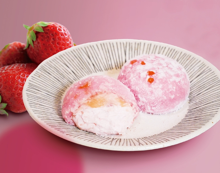 とろり天使のイチゴクリーム大福2個セット 500円(税込)