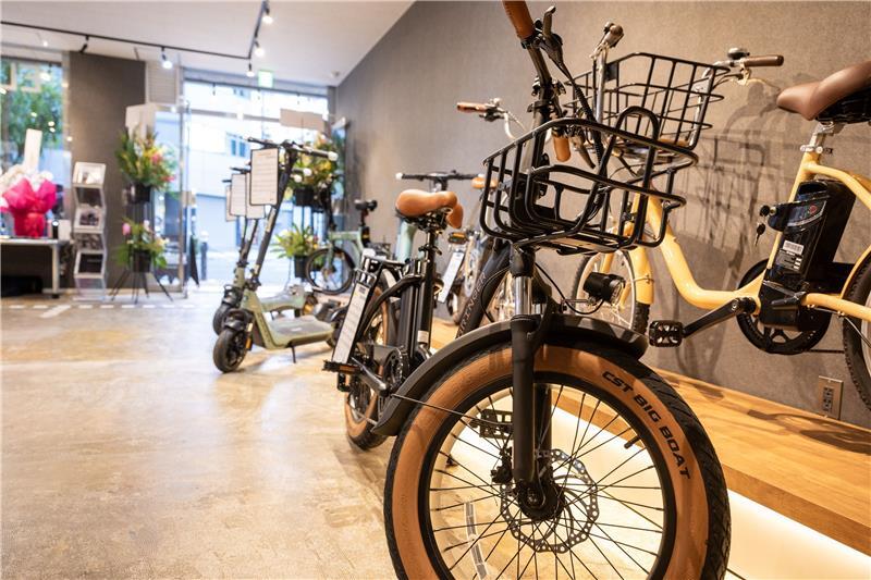 大阪・堀江に電動アシスト自転車／ 電動モビリティ専門店【GO-E
