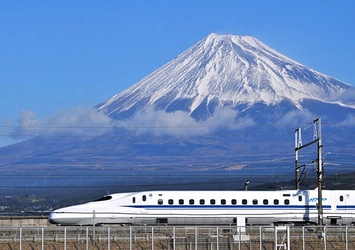 帰省ついで旅行のススメ！ 帰省についてのアンケート調査を阪急交通社が発表 ～帰省先周辺、帰省途中での旅行は節約になる？～