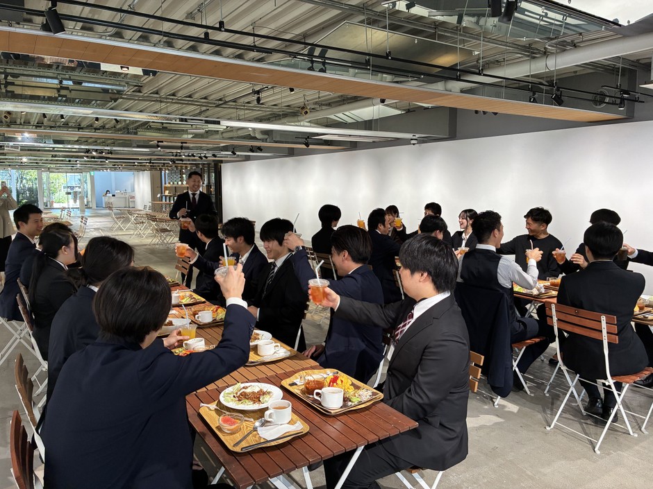 懇親会の様子