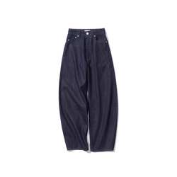 デニムブランドYANUKのデニムが ハイアット セントリック 銀座 東京に制服として採用