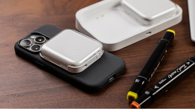 デスクでも、外出先でも