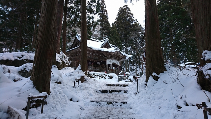 【奥入瀬渓流ホテル】十和田神社＿冬＿引き