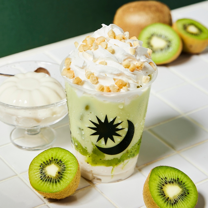 「キウイパンナコッタラテ」