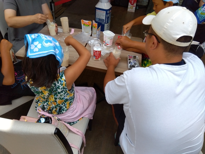 雪印メグミルクコラボイベント(ラッシー作り)