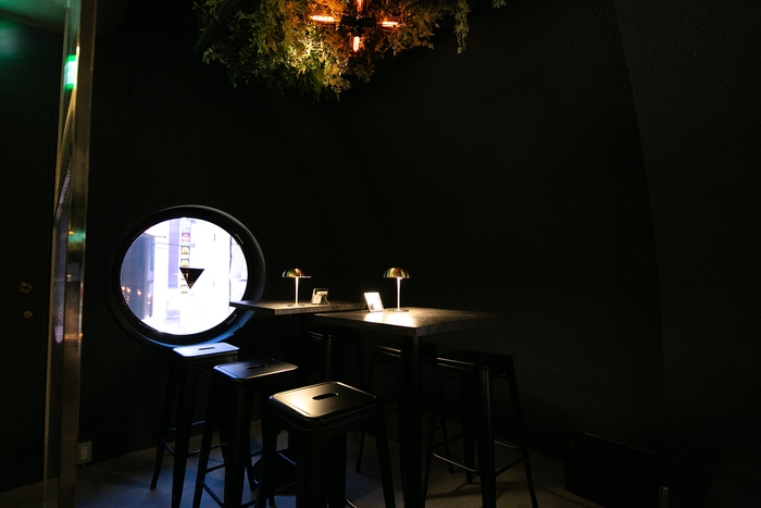 ハイテーブルエリア