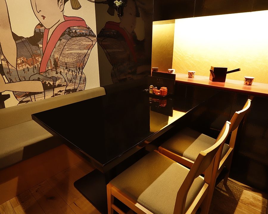 銀座らしい落ち着いた店内