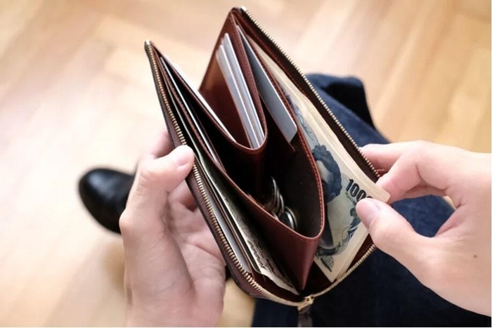 製品内観 札入れ×2 / 小銭入れ×1 / カードポケット×10